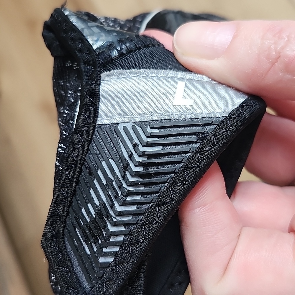 Nike football gloves, large - Picture 6 of 6